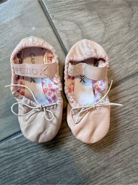 Capezio Light Pink Kids Ballet Slippers with Elastic Strap